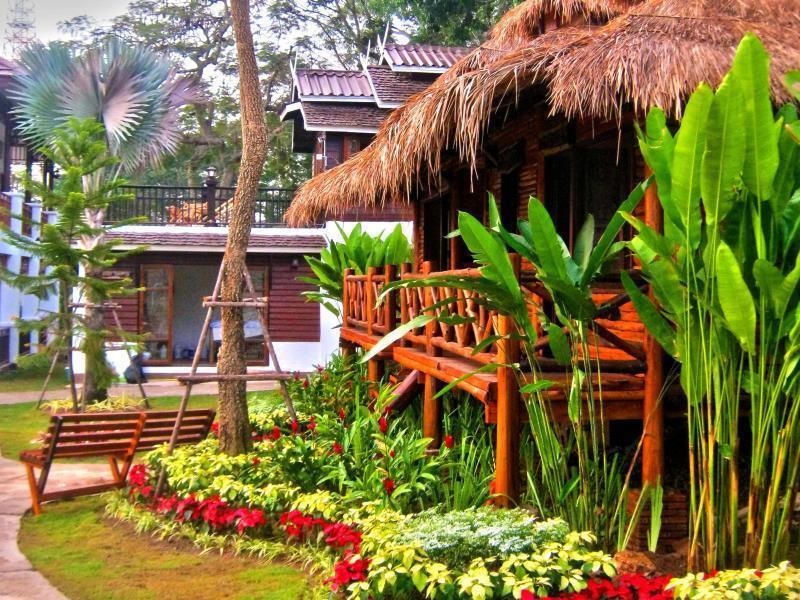 Gin'S Maekhong View Hotel Chiang Saen Ngoại thất bức ảnh