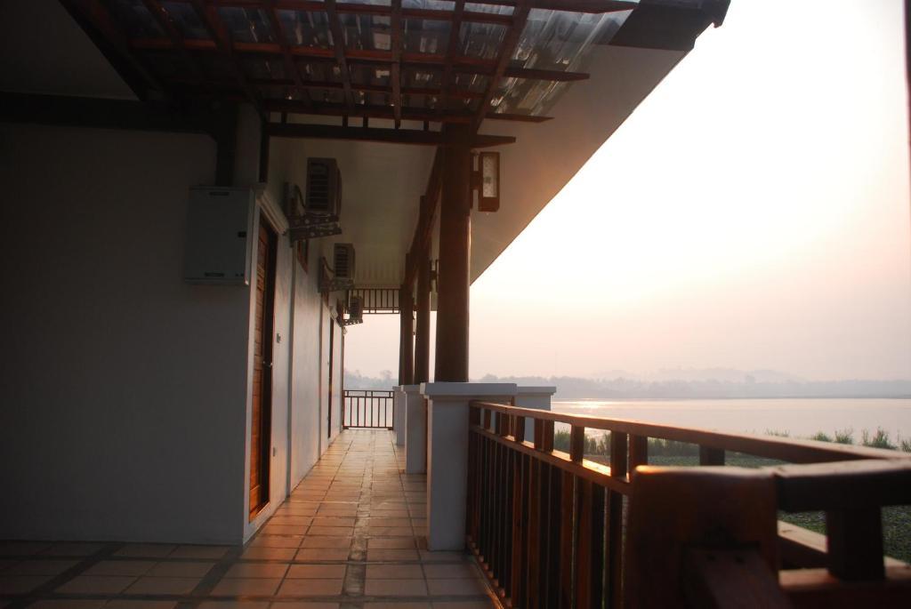 Gin'S Maekhong View Hotel Chiang Saen Ngoại thất bức ảnh